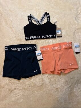NWT Nike Black Sports Bra with Navy & Coral Nike Pro Shorts bundle- medium